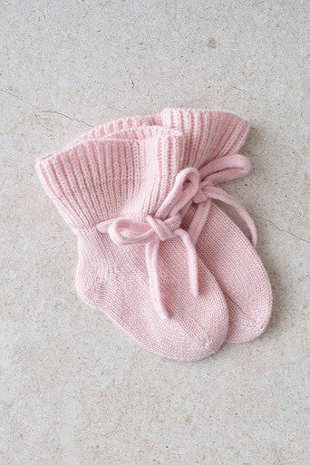 Cashmere Frill Baby Socks in Pink