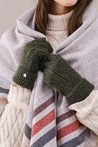 Knitted Gloves